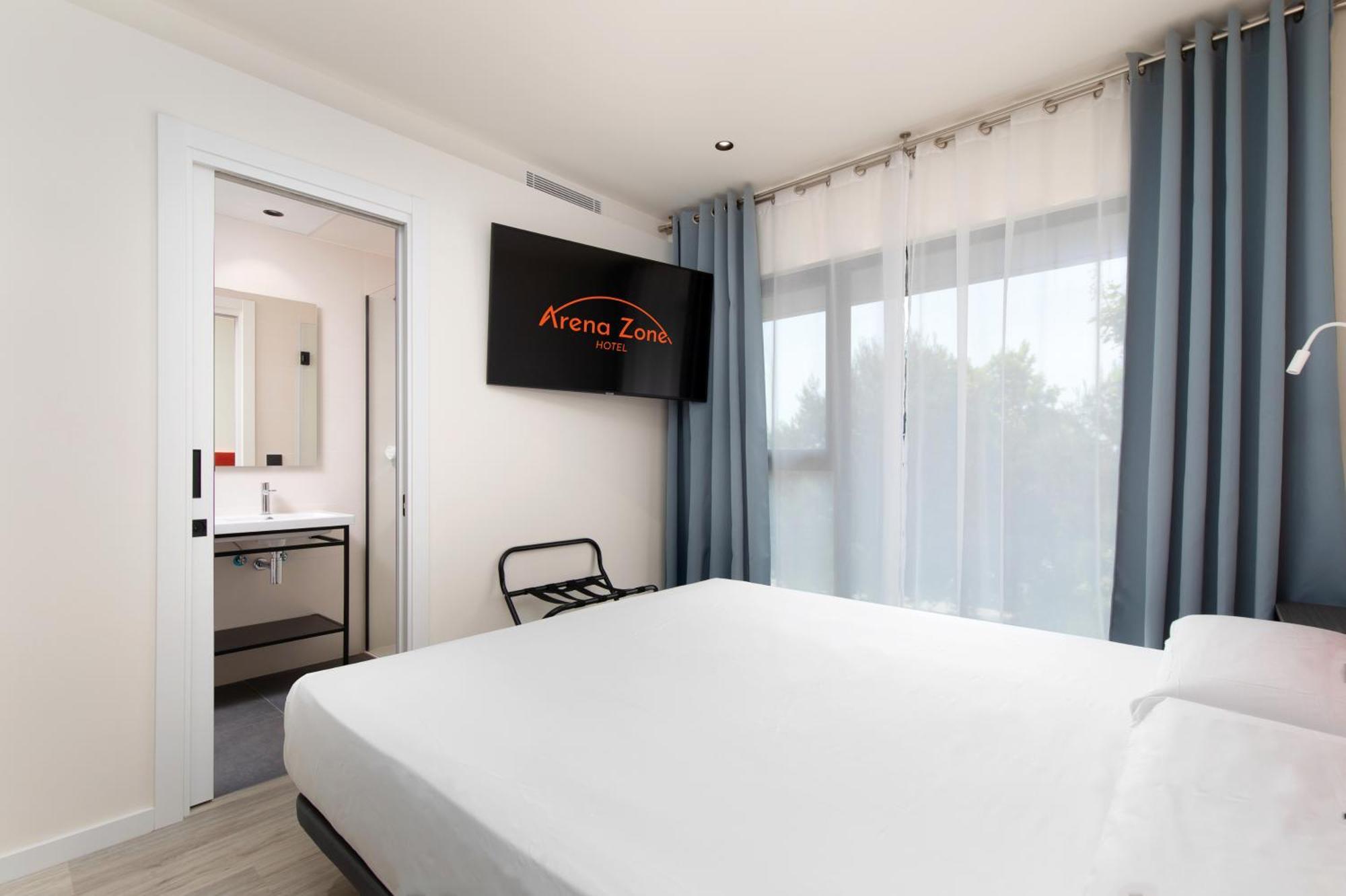 Arena Zone Hotel Valencia Luaran gambar